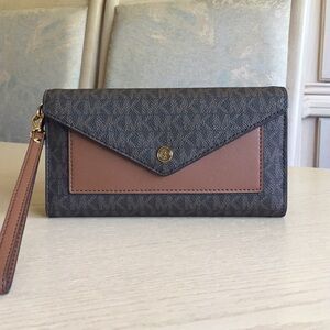 Michael Kors Jet Set Item Brown Wallet Wristlet